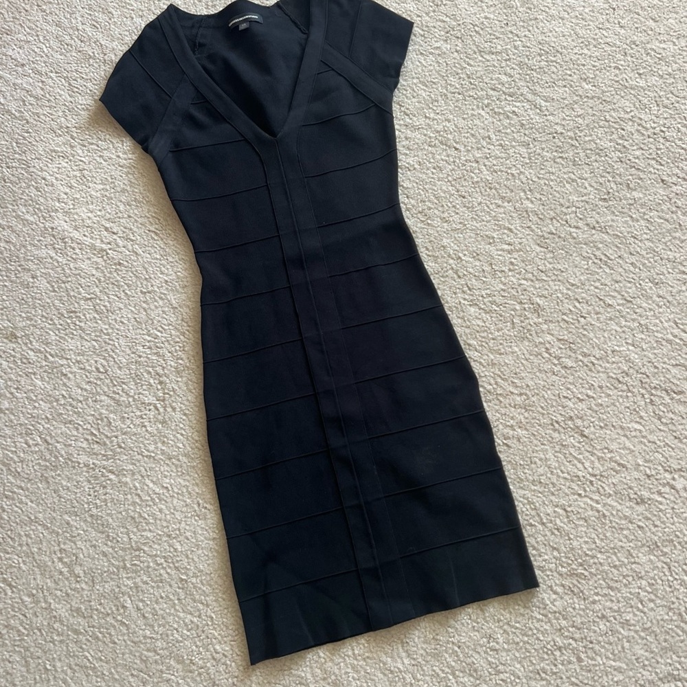 Perfect Express LBD - Picture 2 of 4